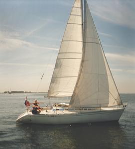 Elan 33